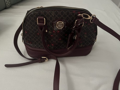River island cherry monogram - river,