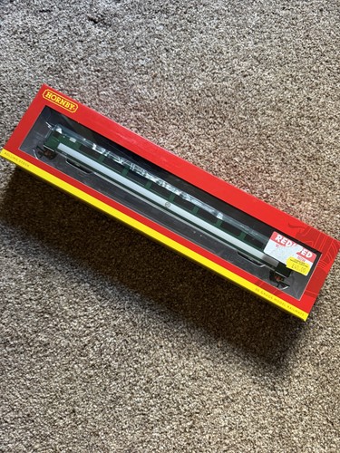 Hornby r40352b rail charter - r40352b,
