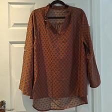 Ladies New Top Size 18-20