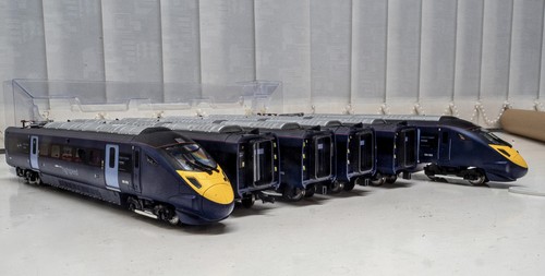 Hornby class 395 r2972 - 395,