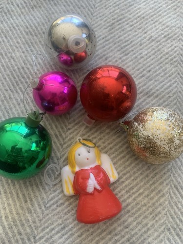 Small vintage retro baubles - small,