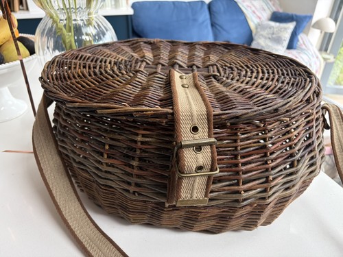 Vintage wicker fishing creel - wicker,