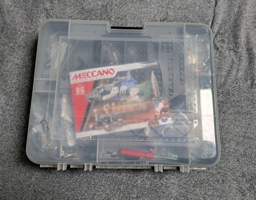 Meccano engineering robotics - meccano,