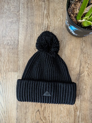 River island black - river, pom