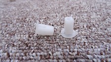 FORD HEADLAMP/HEADLIGHT SCREW