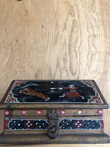 Hand painted indian trinket - hand,