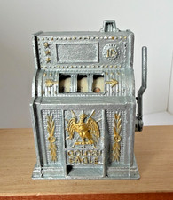 VINTAGE DOLLSHOUSE WORKING