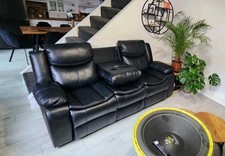 Pristine! 3 seater Black