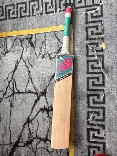 New balance cricket bat - new, sh