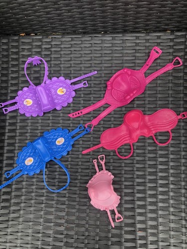Bundle plastic toy - horse, /