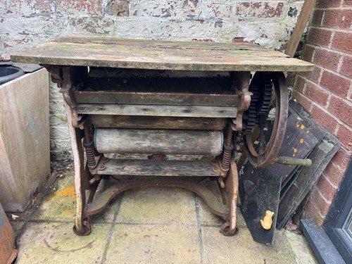 Vintage pioneer cast iron - vintage,