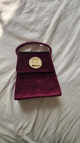 Jessica mcklintok magenta - jessica,
