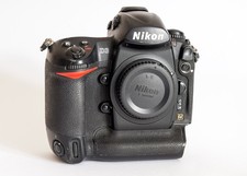 Nikon D3 DSLR Camera Body Only with Nikon MH-21 Charger and three batteries