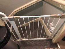 Lindam Stair/Baby Gate - White Metal - Door Width 81cm x 65cm
