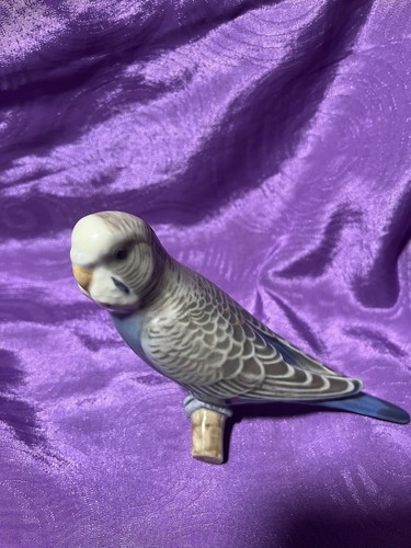 Royal copenhagen figurine - royal,