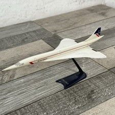 British Airways Concorde Model Airplane 24 cm In-Flight Snap Fit Plastic Last