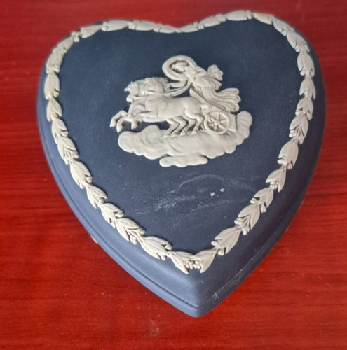 Wedgewood dark blue jasperware - wedgewood,