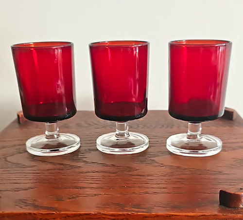 Set vintage luminarc red - of,