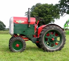 Photo 6x4 Light BMB Tractor