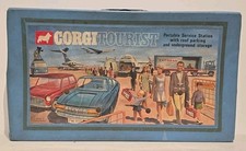 RARE C1967-69 CORGI TOYS CORGI TOURIST PORTABLE SERVICE STATION IN CARRY CASE