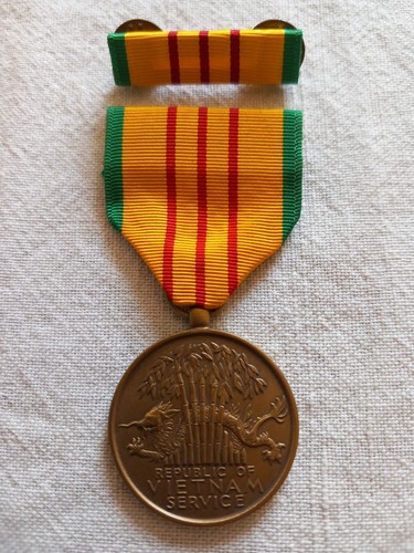 Vietnam service medal with - service,