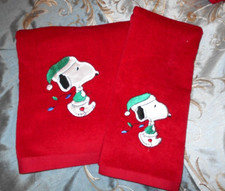 NWOT 2 pc Santa Snoopy Towel