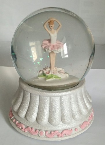Widdop ballerina music box - music,
