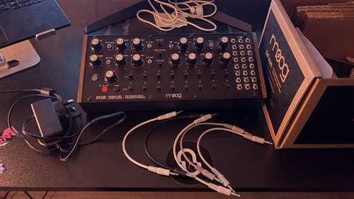 Moog dfam semi modular - moog,