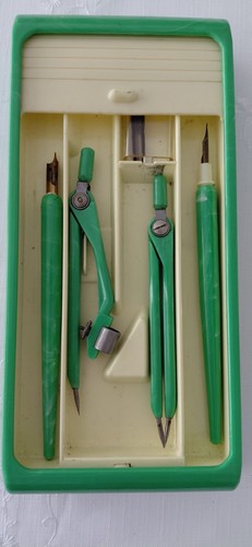 1940s vintage plastic rolinx - 1940s,