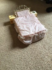 Sindy Luxury Bed 1983 Bedroom