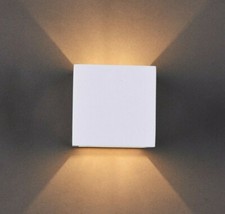 Paintable Wall Light