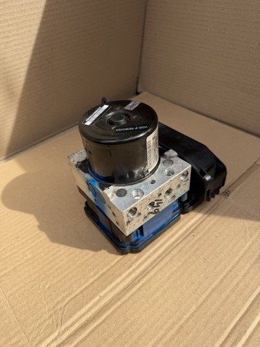 Ford fiesta mk7 abs pump - ford,