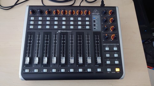 Behringer touch compact - x-touch,