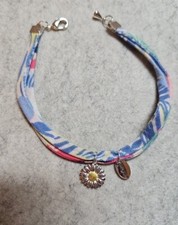 CATH KIDSTON DAISY CHARM BRACELET SILVER TONE TWO STRAND FABRIC. NEW