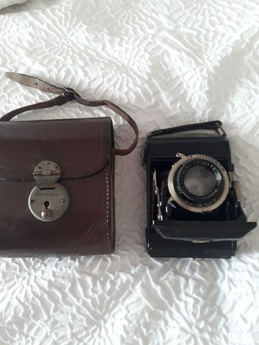 Zeiss ikon ikonta 520 camera - 520,