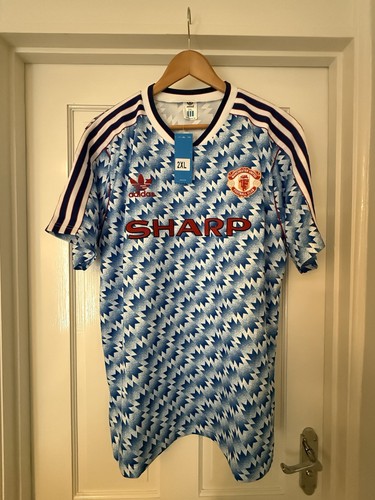 Manchester united 1990 away - manchester, 1990-92
