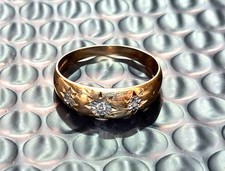 9ct Gold (Hallmarked) Gents Gypsy Ring Set With 3 Diamonds