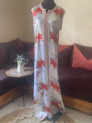 White floral chiffon - , 07/26
