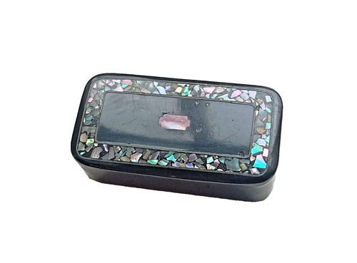 Vintage 1920s black - black, lacquer