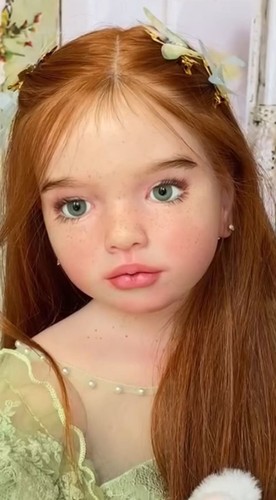 Lifelike reborn baby - 40",