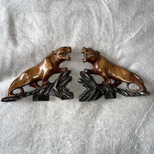 Sabre Tooth Chinese Hand