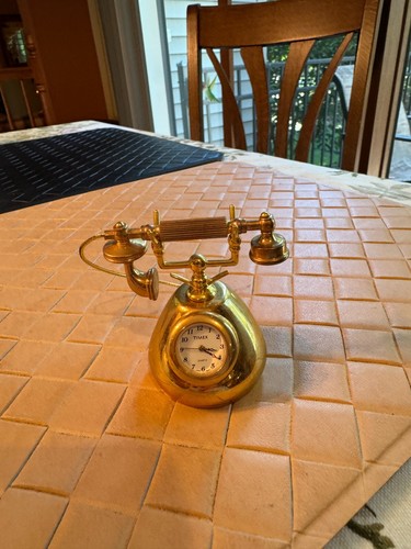 Miniature gold tone timex old - tone,