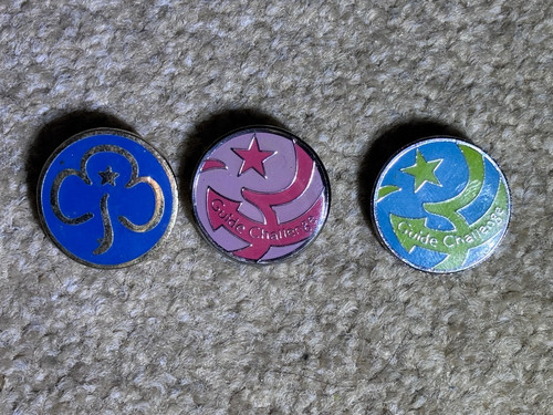 Girl guiding badges - 3, x