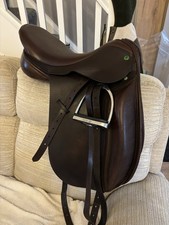 Exselle 17.5” Brown Dressage Saddle Medium 