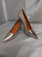 Marks + Spencers Insolia