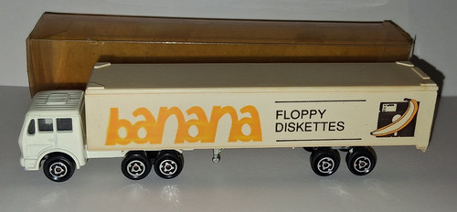 Majorette mercedes benz truck - majorette, mercedes-benz