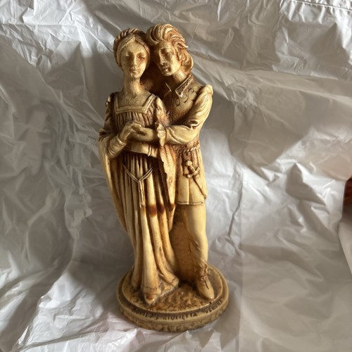 Romeo and juliet resin - juliet, statue