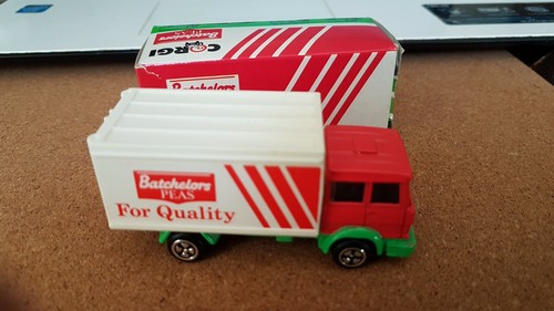 Corgi batchelors peas iveco - batchelors,
