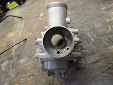 SUZUKI GT250 X7 RHS CARBURETTOR