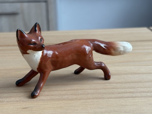 Beswick vintage running fox - vintage,